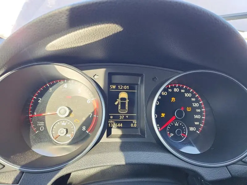 2012 VOLKSWAGEN GTI   