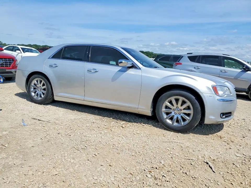 2012 CHRYSLER 300 LIMITED  