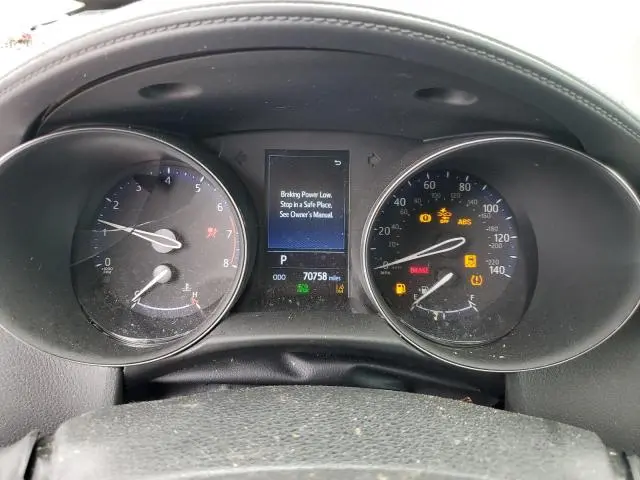 2021 TOYOTA C-HR XLE  