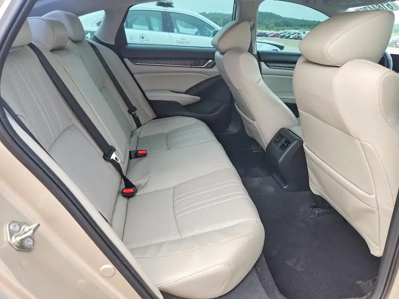 2018 HONDA ACCORD TOURING  