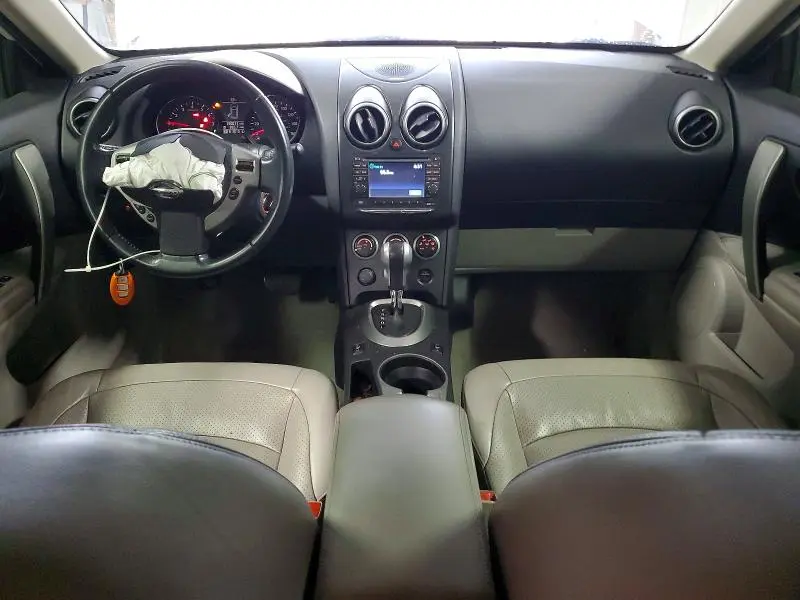 2011 NISSAN ROGUE S  