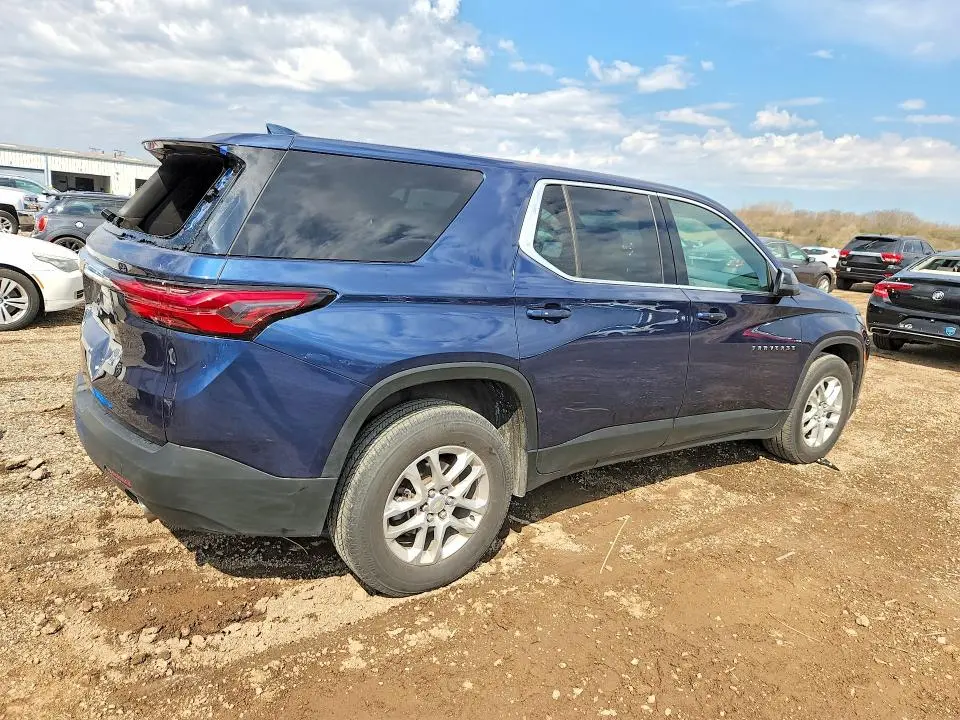2022 CHEVROLET TRAVERSE LS  