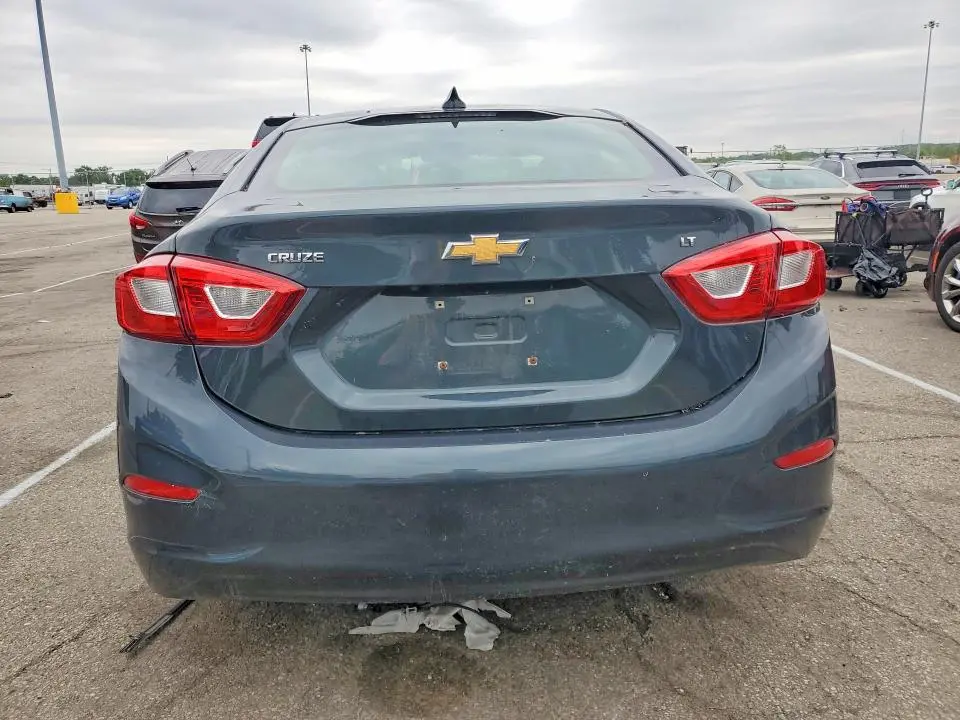 2018 CHEVROLET CRUZE LT  