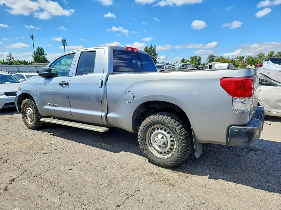 2011 TOYOTA TUNDRA DOUBLE CAB SR5  