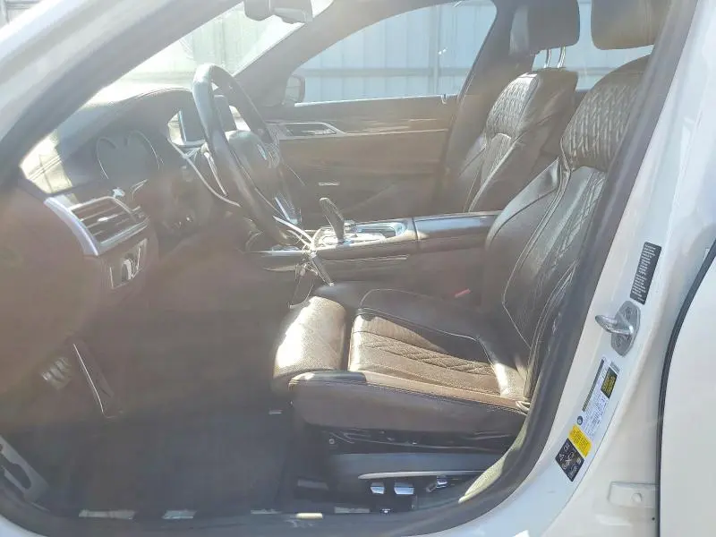 2017 BMW 750 XI  
