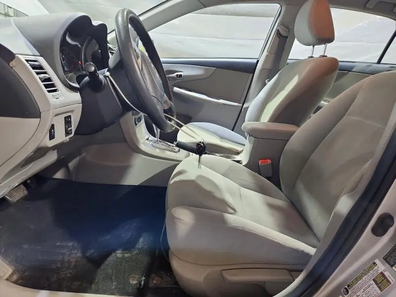 2013 TOYOTA COROLLA LE  
