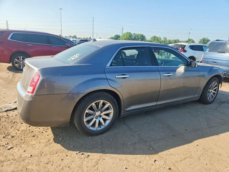 2011 CHRYSLER 300 LIMITED  