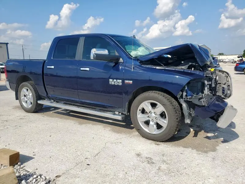 2016 RAM 1500 SLT