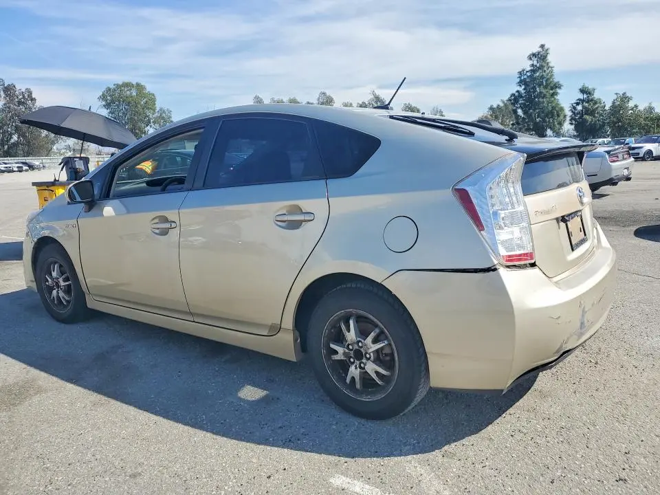 2010 TOYOTA PRIUS   