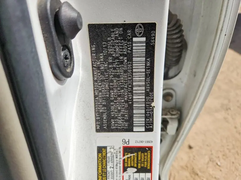 2014 TOYOTA CAMRY LE  