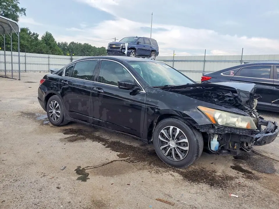 2011 HONDA ACCORD LX  