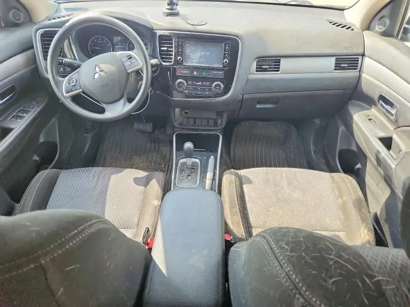 2018 MITSUBISHI OUTLANDER ES  