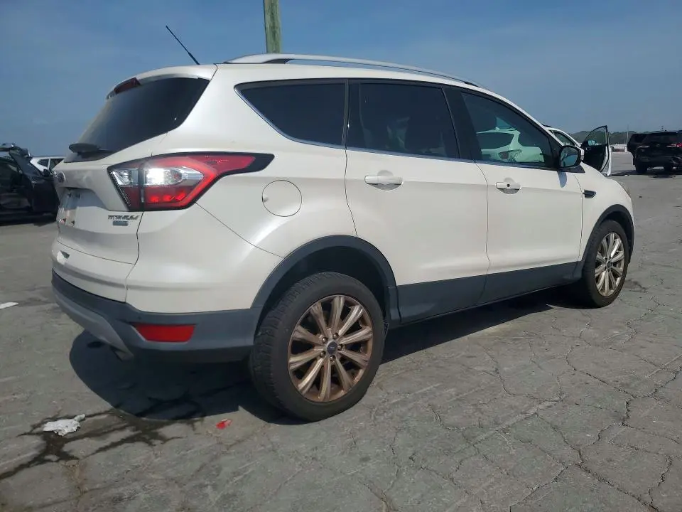 2017 FORD ESCAPE TITANIUM  