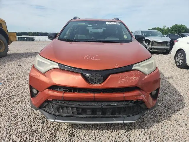 2016 TOYOTA RAV4 SE  
