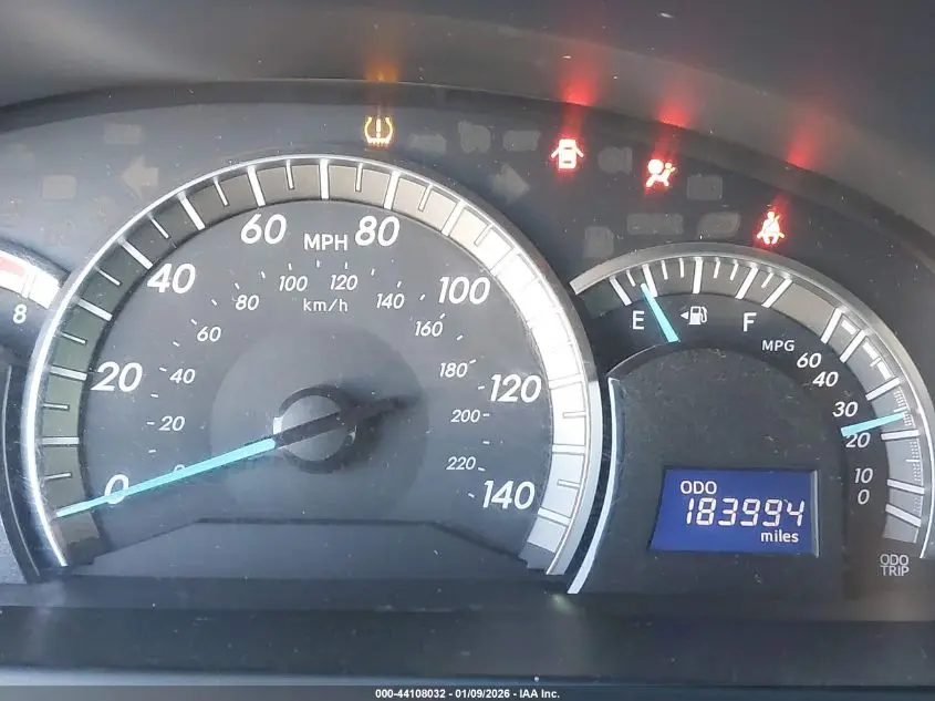 2013 TOYOTA CAMRY SE