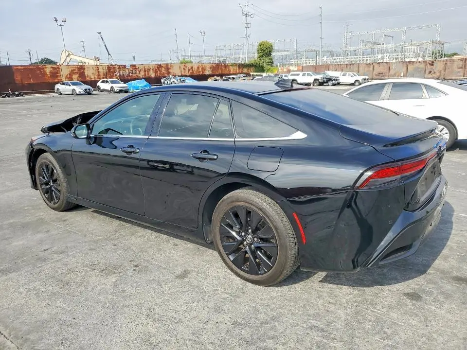 2021 TOYOTA MIRAI XLE  