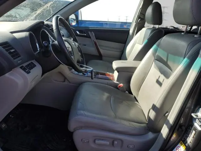 2013 TOYOTA HIGHLANDER LIMITED