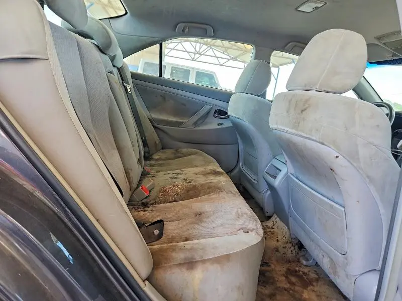 2011 TOYOTA CAMRY LE  
