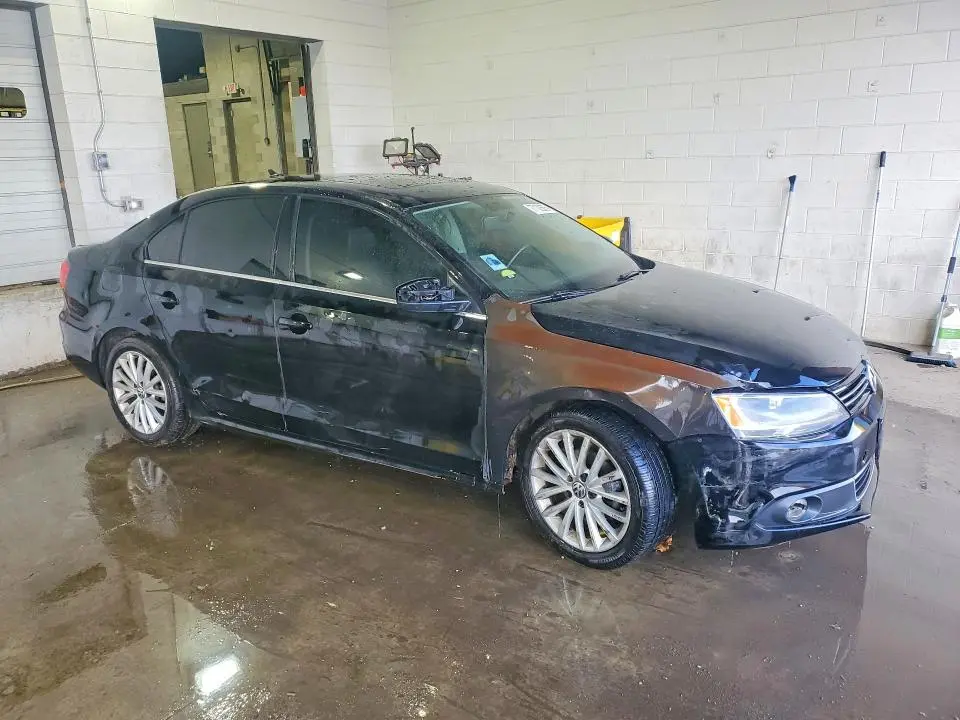 2014 VOLKSWAGEN JETTA SEL  