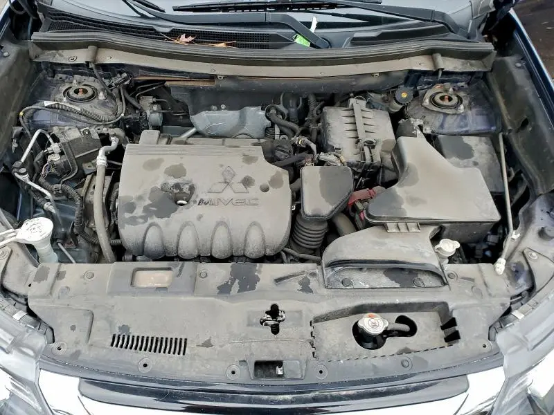 2018 MITSUBISHI OUTLANDER SE  