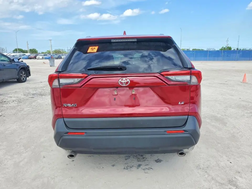 2019 TOYOTA RAV4 LE  