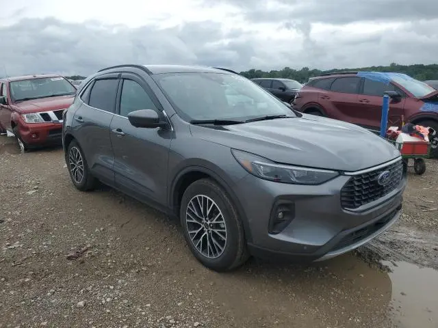 2023 FORD ESCAPE   