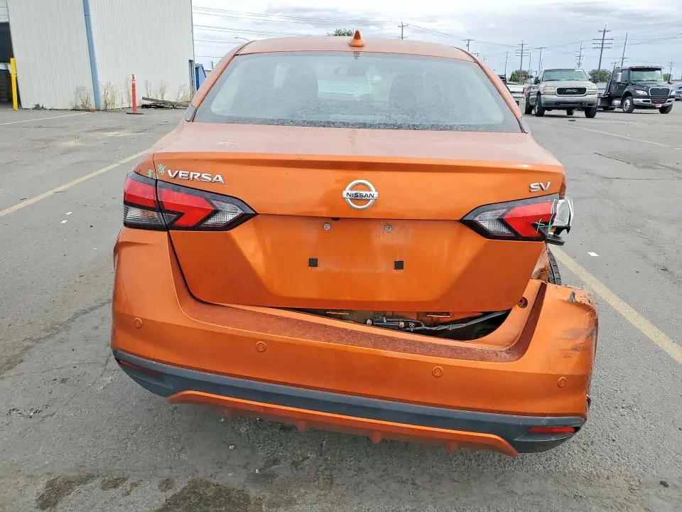 2022 NISSAN VERSA SV  
