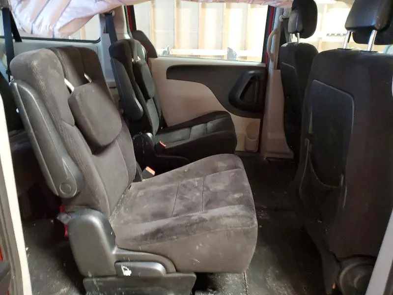 2014 DODGE GRAND CARAVAN SE  