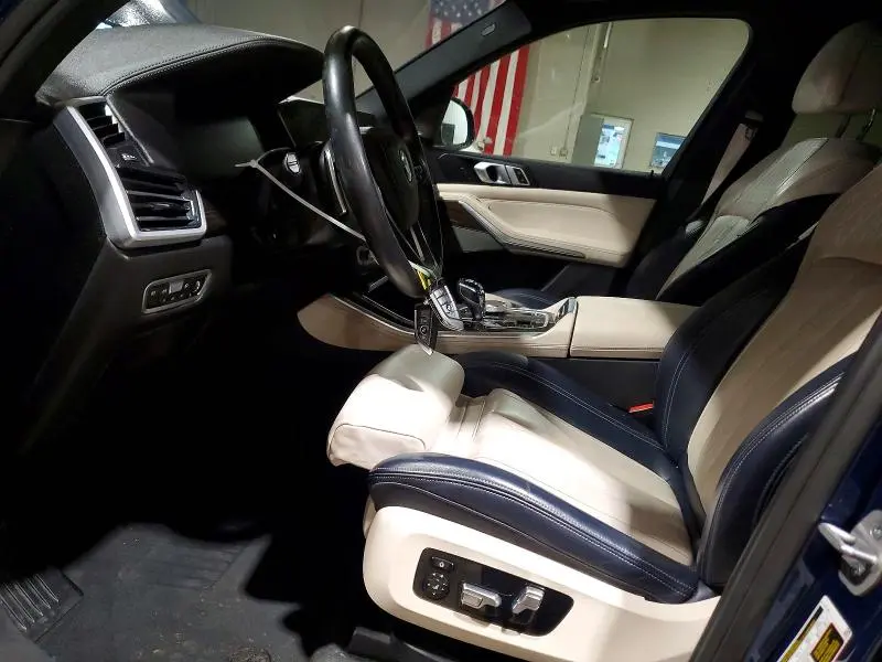 2021 BMW X5   