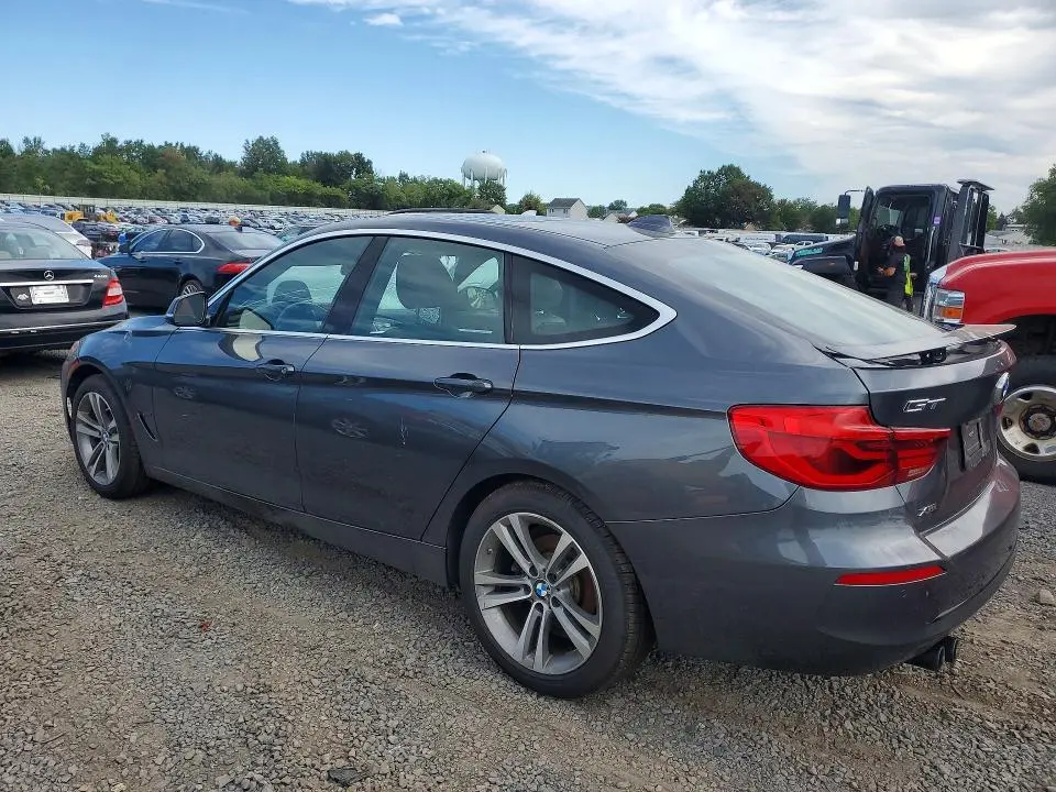 2017 BMW 330 XIGT  