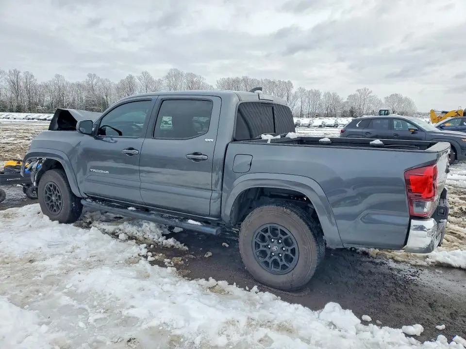 2021 TOYOTA TACOMA SR5 V6  