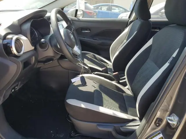 2022 NISSAN VERSA SV  