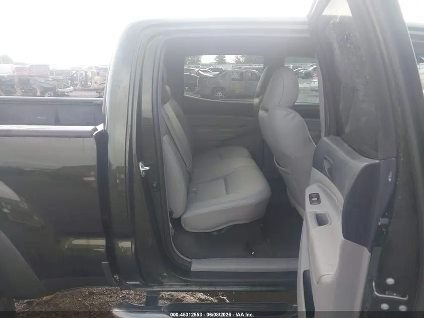 2013 TOYOTA TACOMA BASE V6