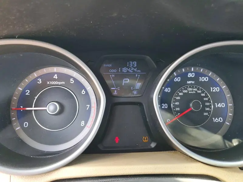 2013 HYUNDAI ELANTRA GLS  