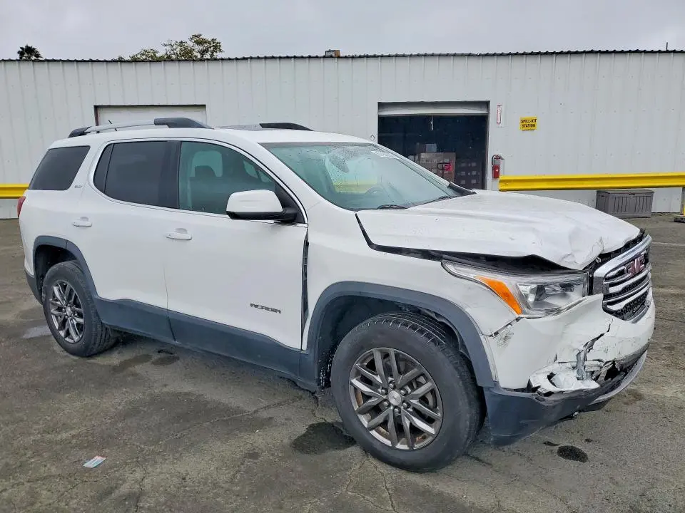 2017 GMC ACADIA SLT-1  