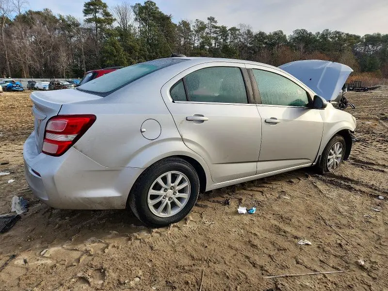 2017 CHEVROLET SONIC LT  