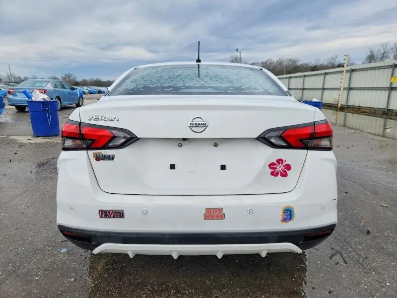 2020 NISSAN VERSA S  