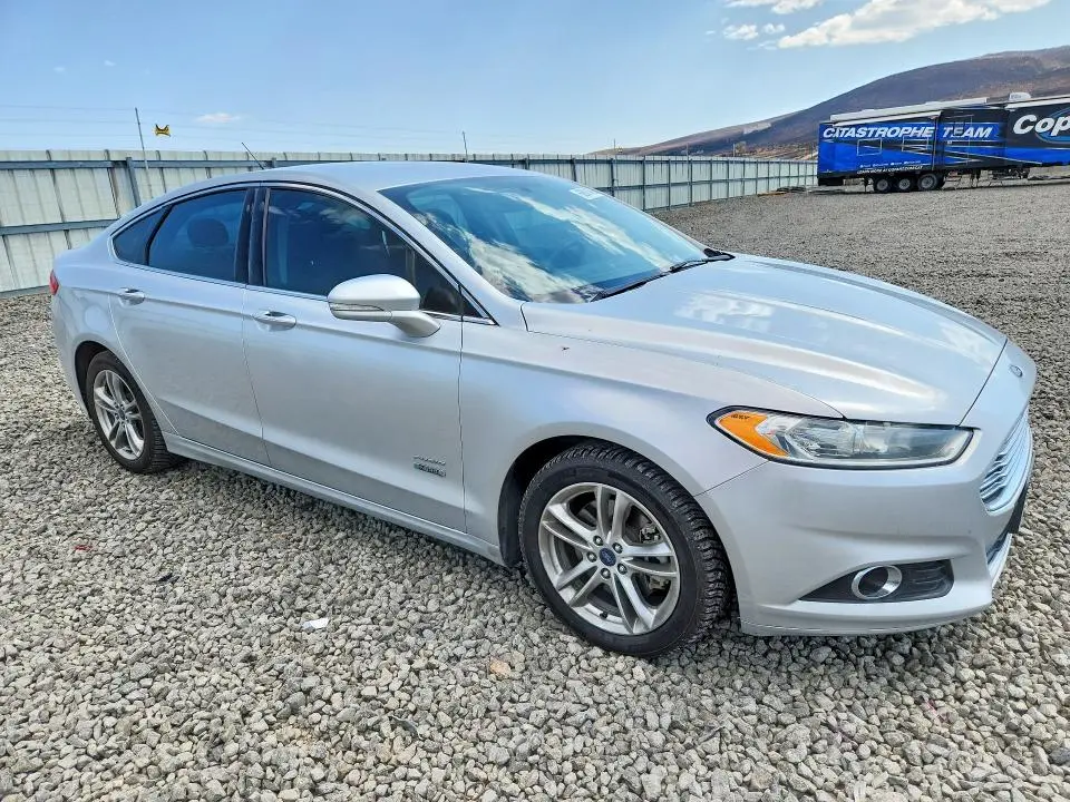 2016 FORD FUSION TITANIUM PHEV  