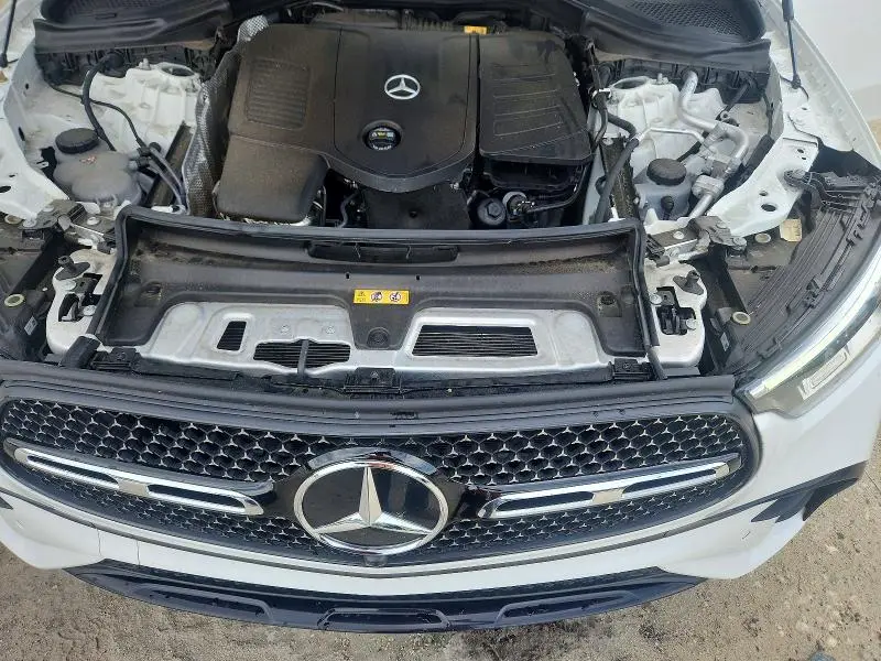2024 MERCEDES-BENZ GLC 300  