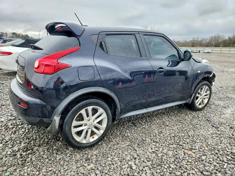 2013 NISSAN JUKE S  