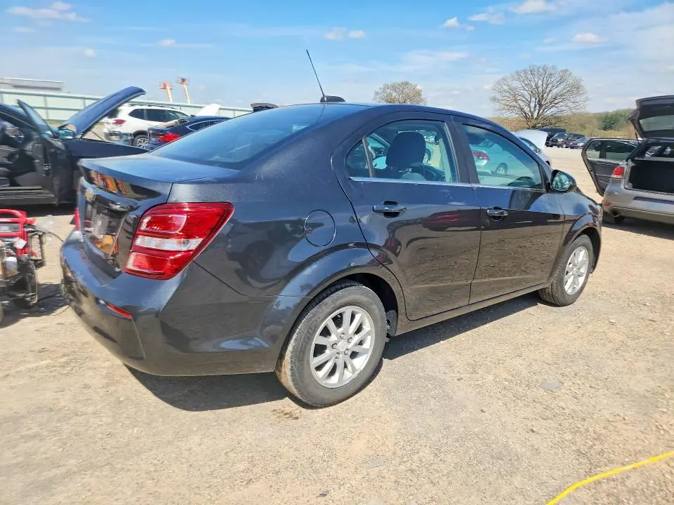 2018 CHEVROLET SONIC LT  