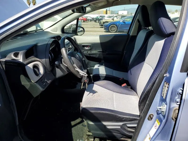 2012 TOYOTA YARIS 5-DOOR LE  