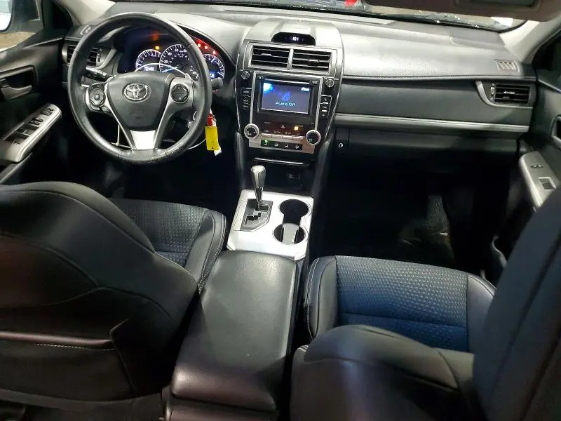 2014 TOYOTA CAMRY SE  