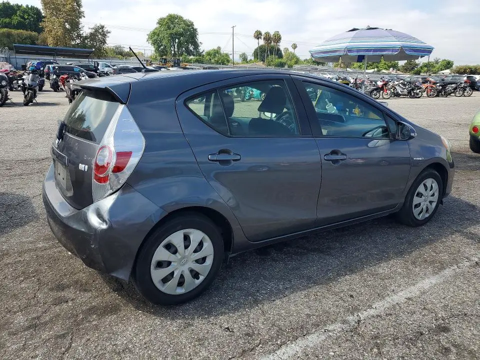 2014 TOYOTA PRIUS C THREE  