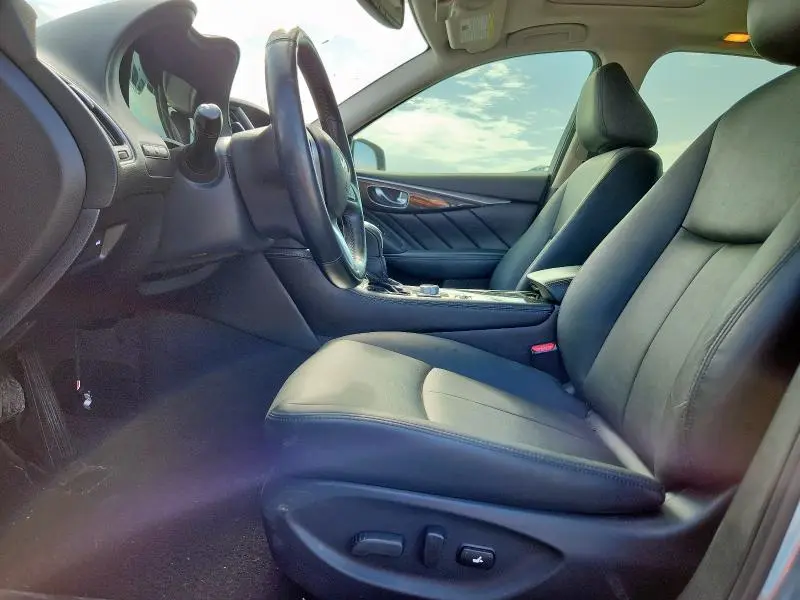 2018 INFINITI Q50 LUXE