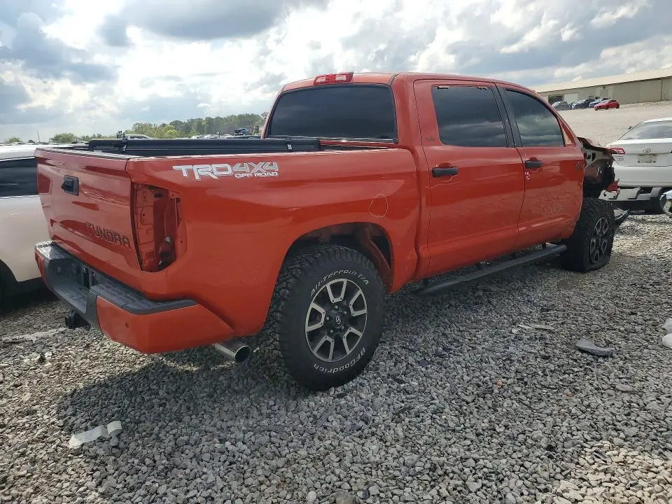 2018 TOYOTA TUNDRA CREWMAX SR5  