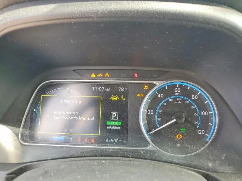 2022 NISSAN LEAF SV PLUS  