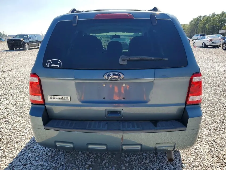 2011 FORD ESCAPE XLS  