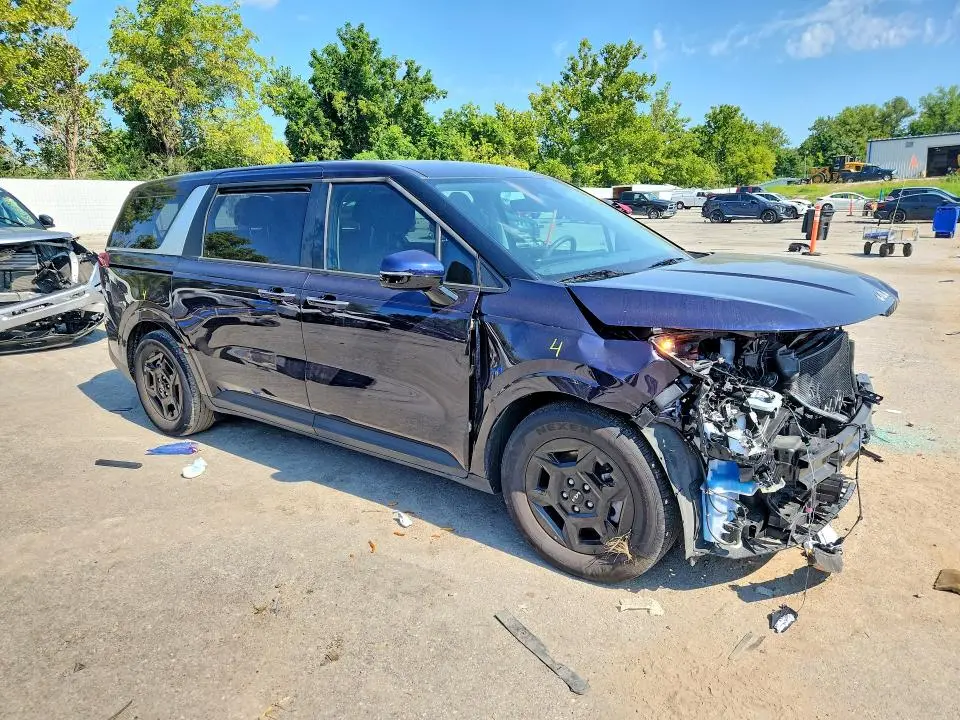 2025 KIA CARNIVAL LXS  