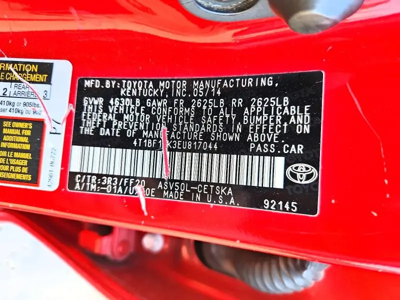 2014 TOYOTA CAMRY SE  